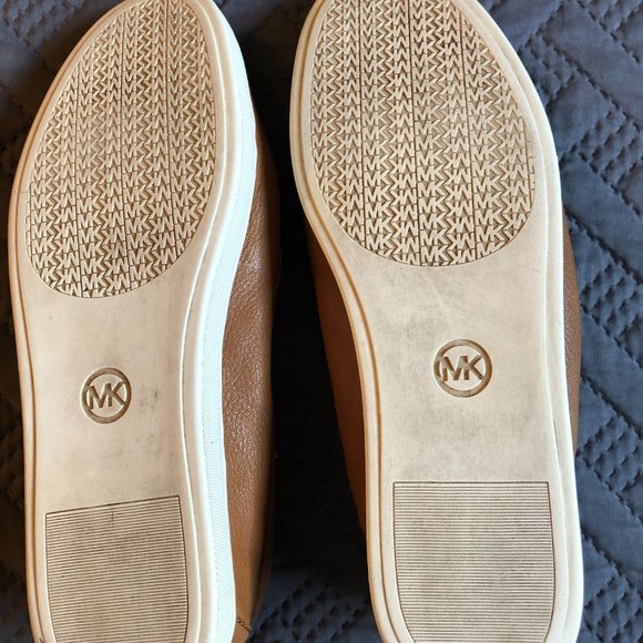 Shoes-See individual pricing in description-All sized 10M - Picture 9 of 16